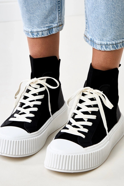 Schwarze Slip-On-Sneaker im...