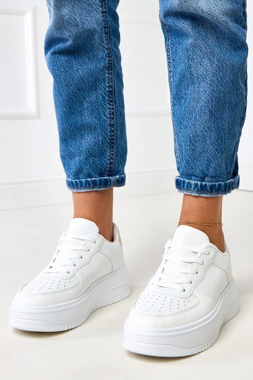 Weiße Sneakers mit Plattform und... Weiße Sneakers mit Plattform und...