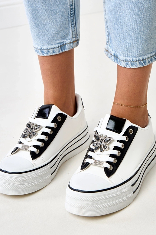 Weiße Sneakers mit Plattform,... Weiße Sneakers mit Plattform,...