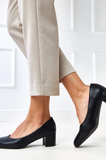 Schwarze klassische flache... 2