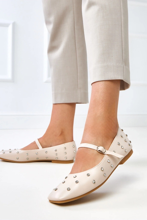 Sandfarbene Ballerinas mit Kristallen... Sandfarbene Ballerinas mit Kristallen...