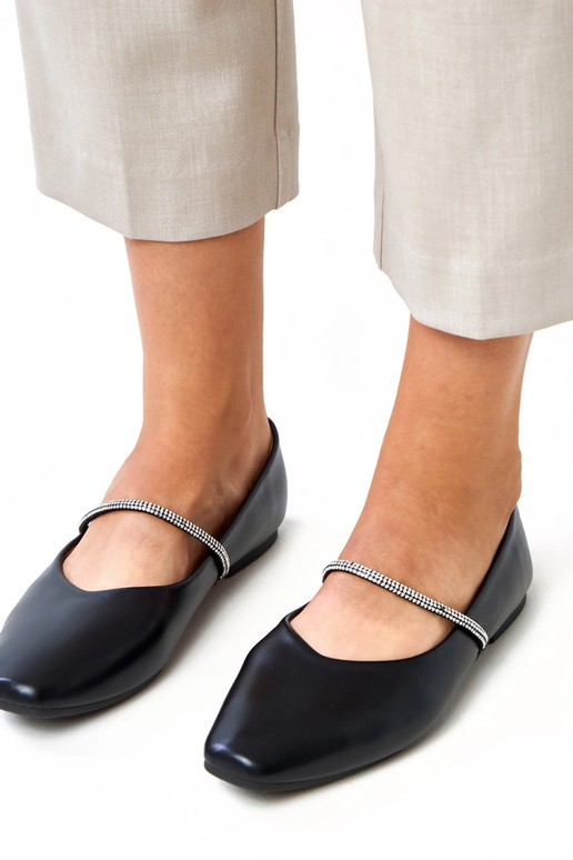 Schwarze Ballerinas mit dekorativem...