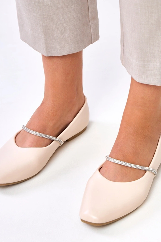 Sandfarbene Ballerinas mit...