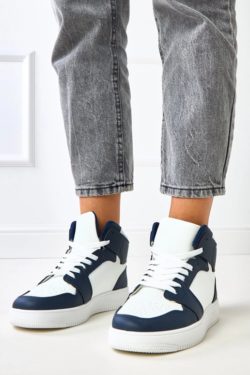 Hohe weiße dunkelblaue Sneakers mit...