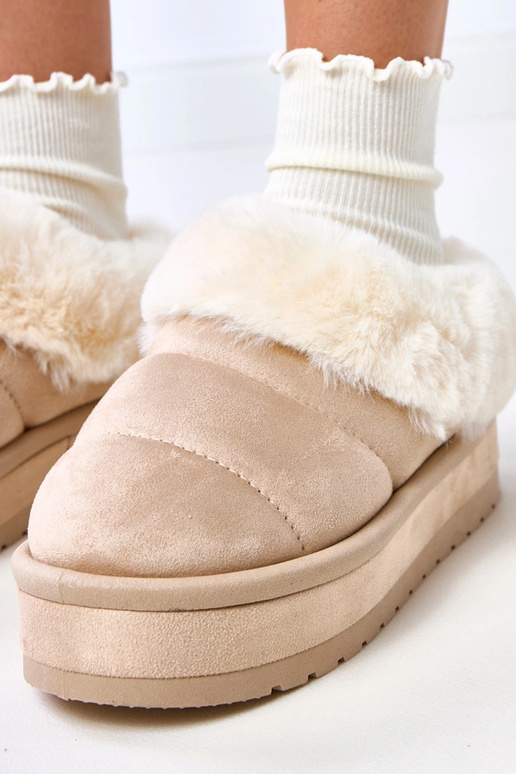 Sandfarbene kurze gefütterte...