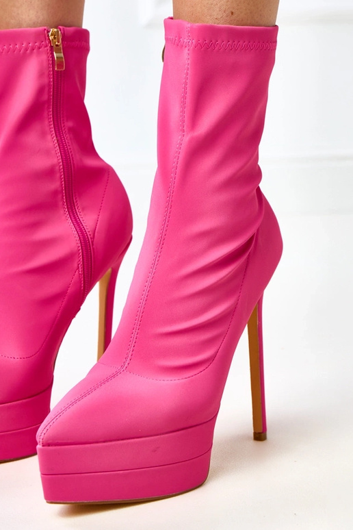 Rosa Satin-Stiefeletten auf Absatz...