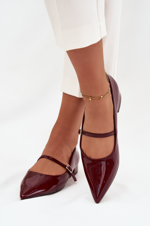Lackierte Ballerinas Ermöglicht Subtilm Obcasie mit Riemen Burgund Isvella Lackierte Ballerinas Ermöglicht Subtilm Obcasie mit Riemen Burgund Isvella