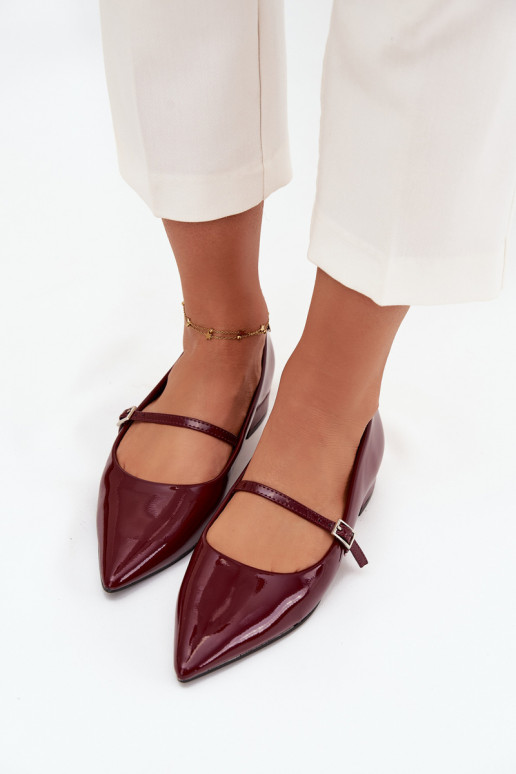 Lackierte Ballerinas Ermöglicht Subtilm Obcasie mit Riemen Burgund Isvella Lackierte Ballerinas Ermöglicht Subtilm Obcasie mit Riemen Burgund Isvella