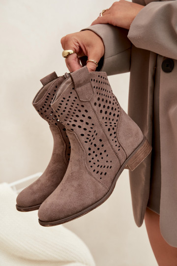 Durchbrochene Stiefel Feminin mit breiten Absätzen Beige Amisna