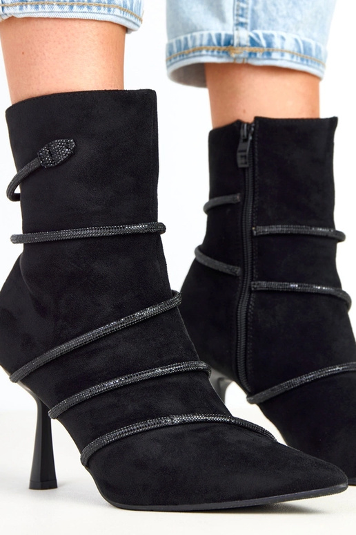 Nethe schwarze Stiefeletten mit... Nethe schwarze Stiefeletten mit...
