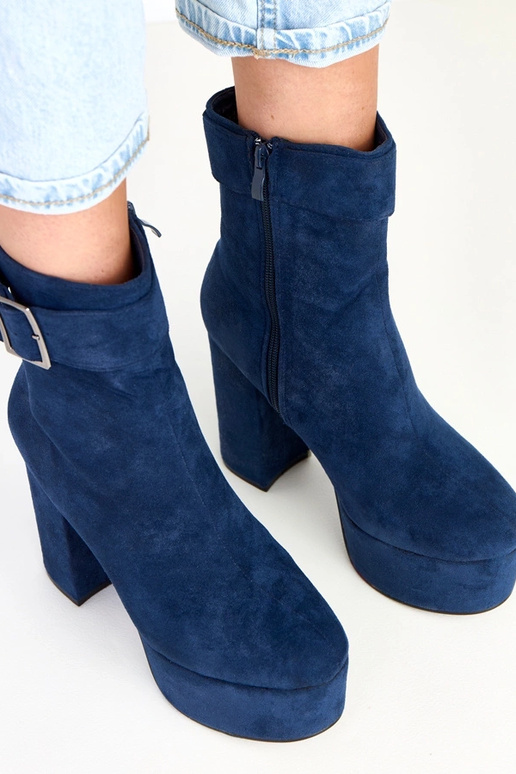 Costa dunkelblaue Stiefeletten auf... Costa dunkelblaue Stiefeletten auf...