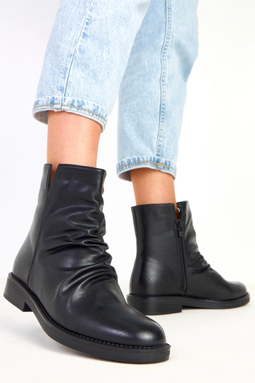 Schwarze Damen-Stiefeletten mit Rüschen vorne Alexis