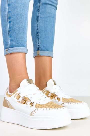 Sandfarbene Sneakers mit Plattform und geflochtenem Detail Lina