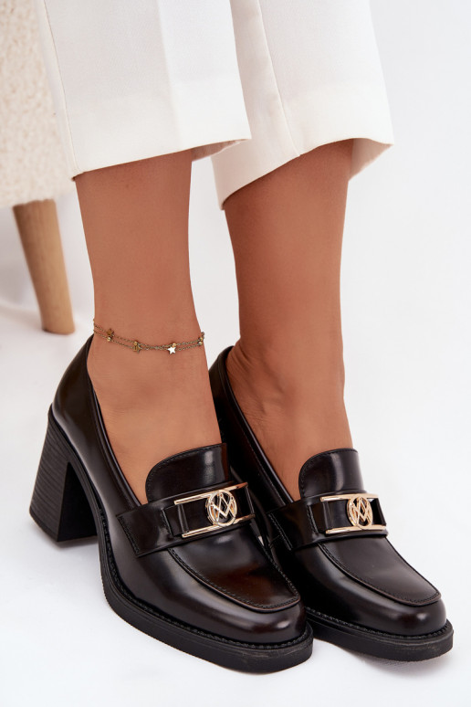 Schuhe Feminin mit Absätzen Ze goldene Farbem Detalem CzekoladoZue Privelle Schuhe Feminin mit Absätzen Ze goldene Farbem Detalem CzekoladoZue Privelle