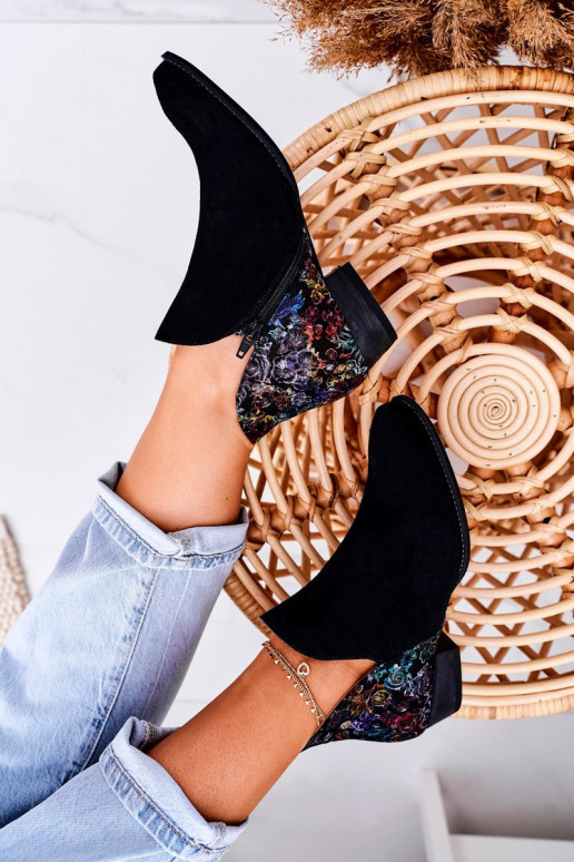 Damenstiefel Es mussciejka schZuarze Farbe mit Blumen 04091-57