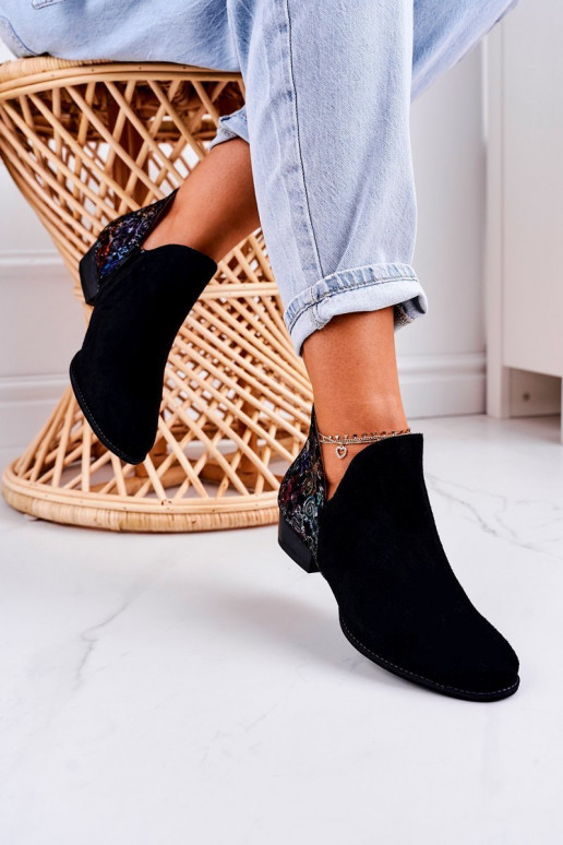 Damenstiefel Es mussciejka schZuarze Farbe mit Blumen 04091-57