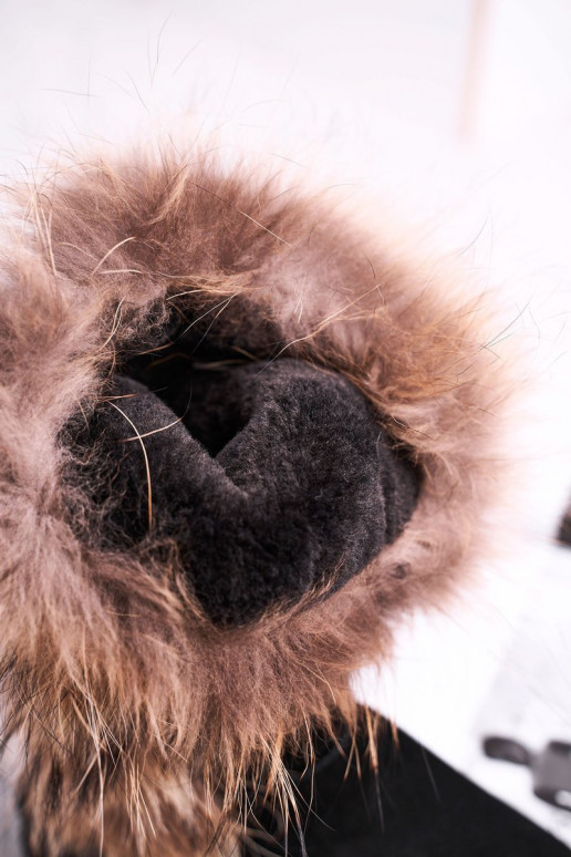 Stylische Zuarme Schneestiefel mit Fell innen natürliches INildleder schZuarze Farbe Balvin