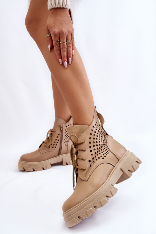 Haut hohe Reitstiefel mit durchbrochenen Elementen Beige Abilene Haut hohe Reitstiefel mit durchbrochenen Elementen Beige Abilene
