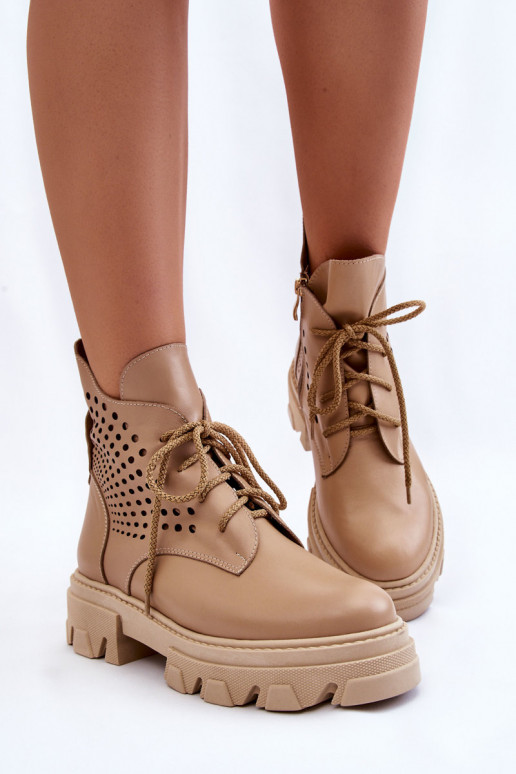 Haut hohe Reitstiefel mit durchbrochenen Elementen Beige Abilene Haut hohe Reitstiefel mit durchbrochenen Elementen Beige Abilene
