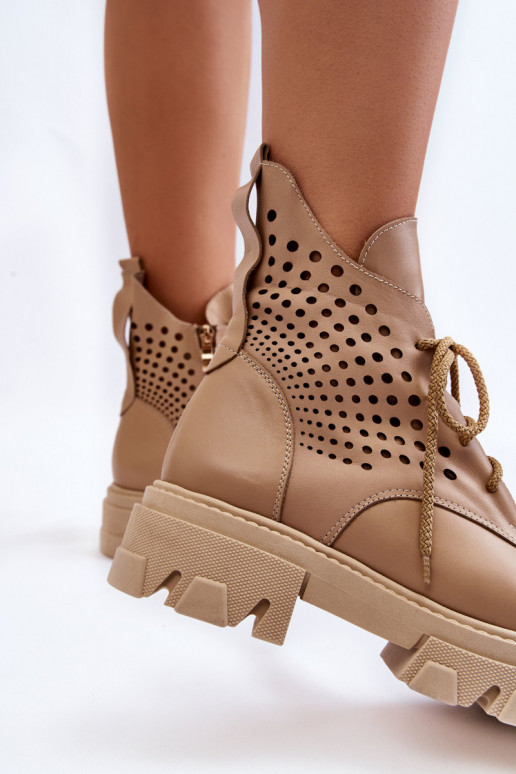 Haut hohe Reitstiefel mit durchbrochenen Elementen Beige Abilene Haut hohe Reitstiefel mit durchbrochenen Elementen Beige Abilene