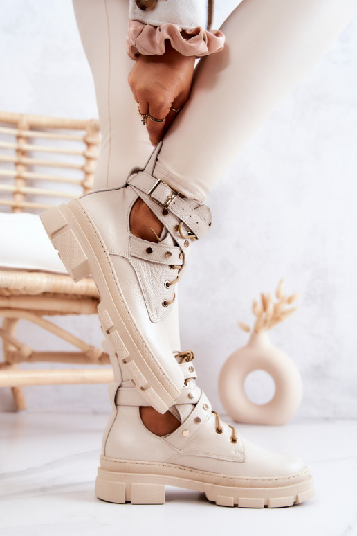 Haut Feminin Stiefel Mit Ausschnitten elfenbeinfarbe Everly Haut Feminin Stiefel Mit Ausschnitten elfenbeinfarbe Everly