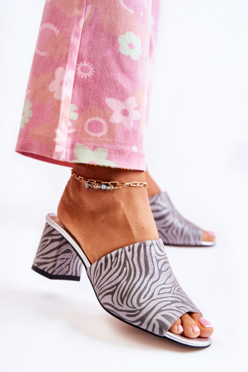 Graue Leder-Slipper für Damen mit Absätzen Zebra Nessita