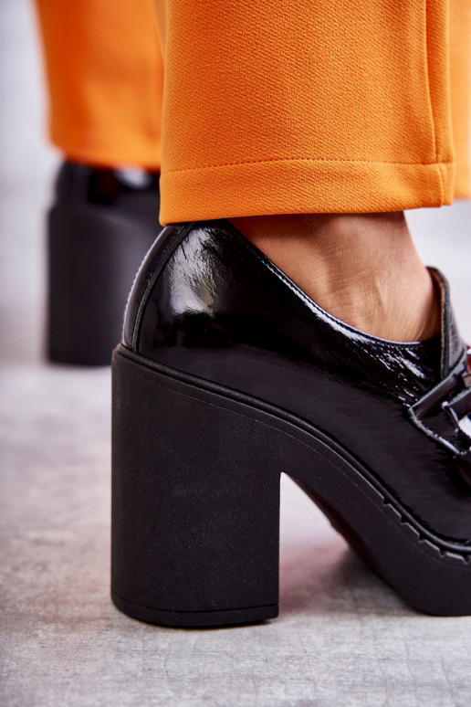 mit Lackeffekt Schuhe Auf einer riesigen Stange schZuarze Farbe Lemar Jaime mit Lackeffekt Schuhe Auf einer riesigen Stange schZuarze Farbe Lemar Jaime
