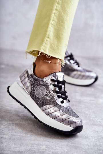 Feminin Turnschuhe Auf einem Keil GOE KK2N4083 Silberfarbe