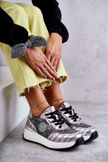 Feminin Turnschuhe Auf einem Keil GOE KK2N4083 Silberfarbe 2