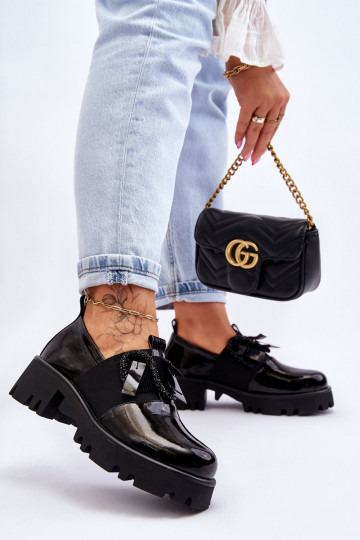 mit Lackeffekt Schuhe mit schönen Details schZuarze Farbe Keily