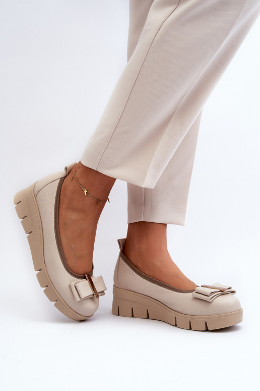 Ballerinas Haut mit einer Plattform mit Ornamenten Creme farben LeZuski 3384