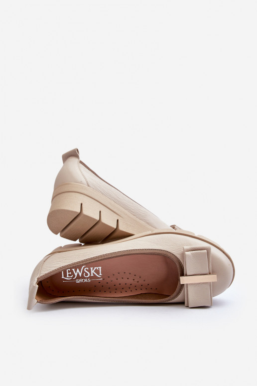 Ballerinas Haut mit einer Plattform mit Ornamenten Creme farben LeZuski 3384