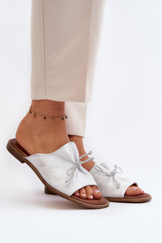 Zazoo 2659 Lederhausschuhe Feminin Silberfarbe Zazoo 2659 Lederhausschuhe Feminin Silberfarbe