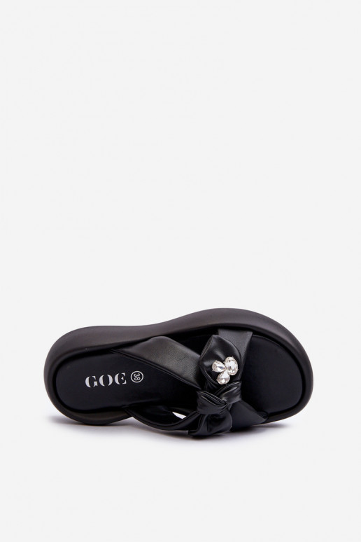 Lederhausschuhe Feminin mit einer Plattform schZuarze Farbe GOE NN2N4110