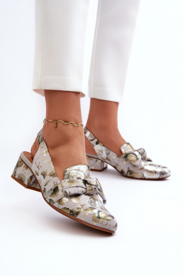 Feminin Damensandalen Auf niedrigem Absatz mit Blumen Es mussciejka N6539-38 grüne Farbe