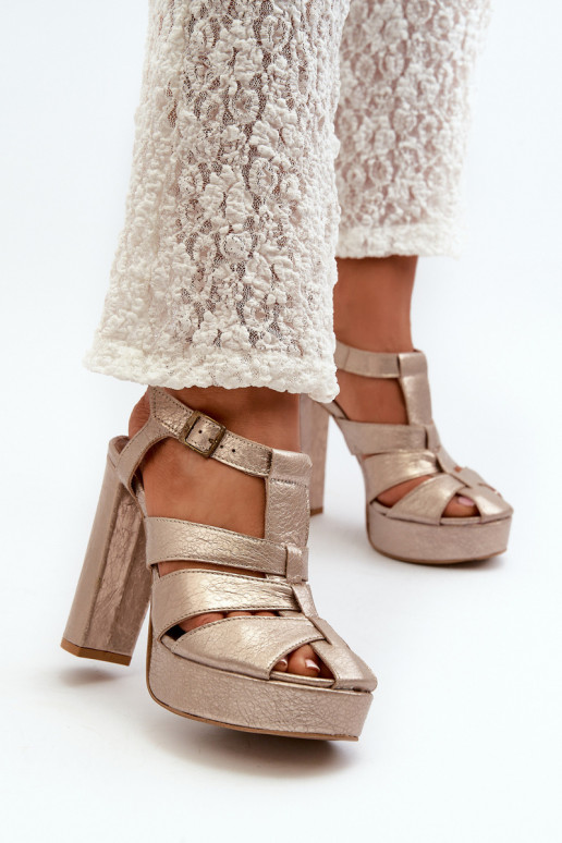 Damen-Sandalen mit hohen Absätzen Haut Es mussciejka 06050-25 goldene Farbe Damen-Sandalen mit hohen Absätzen Haut Es mussciejka 06050-25 goldene Farbe