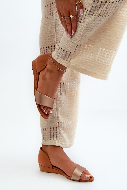 Damensandalen Es mussciejka 1971-68 braun-goldene Farbe