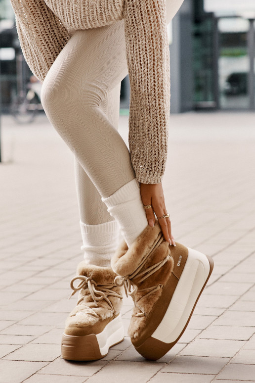 Haut Schneestiefel Feminin Auf dicker Sohle mit Pelzmantel Big Star OO274A207 braune Farbe