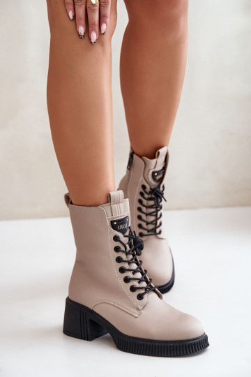 Gefütterte Damen-Stiefeletten aus Naturleder Vinceza 66671 sandfarbene Farbe