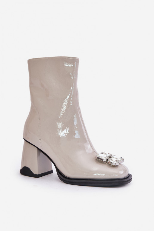 mit Lackeffekt Damenstiefel mit Ornamenten D&A MR880-019 graue Farbe mit Lackeffekt Damenstiefel mit Ornamenten D&A MR880-019 graue Farbe