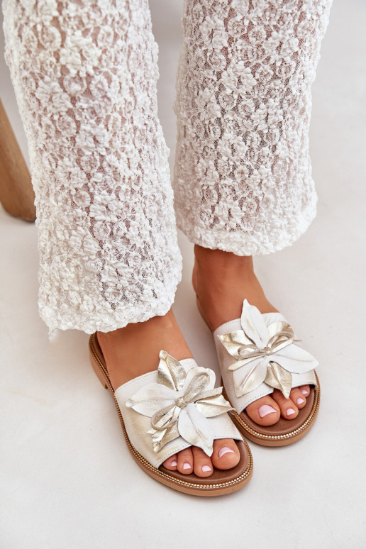 Hausschuhe mit Ornamenten Ermöglichtturleder Zazoo 3667 goldene Farbe Przecierany