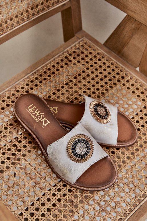 Lederhausschuhe mit Ornamenten mit breiten Absätzen LeZuski 3047/O goldene Farbe Przecierany