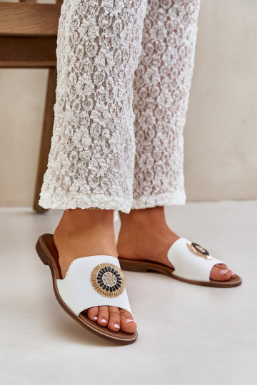 Leder-Sandalen mit Ornamenten und breiten Absätzen LeĮskis 3047/O in Weiß