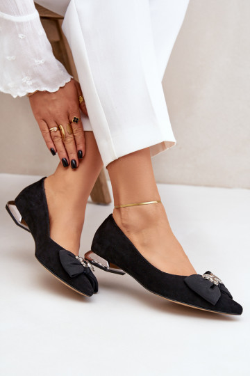 Eleganter Stil Ballerinas aus INildleder Feminin mit Bändern Laura Messi 2893 schZuarze Farbe