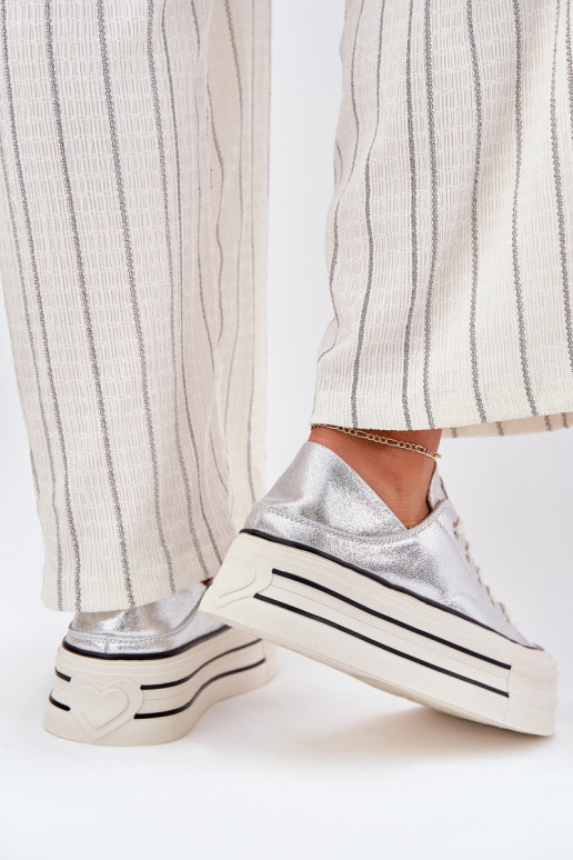 Haut Freizeitschuhe mit einer Plattform GOE RR2N4108 Silberfarbe Haut Freizeitschuhe mit einer Plattform GOE RR2N4108 Silberfarbe