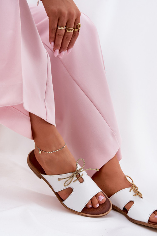 Lederhausschuhe Feminin mit breiten Absätzen Zazoo 3022 Zueiße Farbe Lederhausschuhe Feminin mit breiten Absätzen Zazoo 3022 Zueiße Farbe