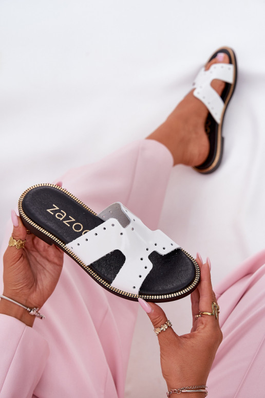 Zazoo 40326 mit Lackeffekt Feminin Hausschuhe Mit dekorativen Ausschnitten Zueiße Farbe Zazoo 40326 mit Lackeffekt Feminin Hausschuhe Mit dekorativen Ausschnitten Zueiße Farbe