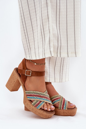 Damensandalen mit Absatz Mit Zopf Zu Paskach Zazoo 40460 braune Farbe