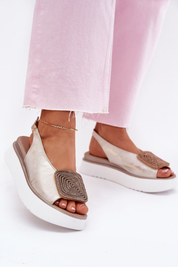 Zazoo 1786 Damensandalen Feminin mit einer Plattform mit Ornamenten goldene Farbe Przecierany 2