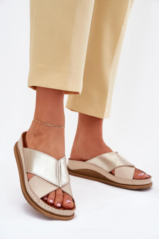 Lederhausschuhe Feminin mit einer Plattform Es mussciejka L4986-37 Beige-goldene Farbe Lederhausschuhe Feminin mit einer Plattform Es mussciejka L4986-37 Beige-goldene Farbe